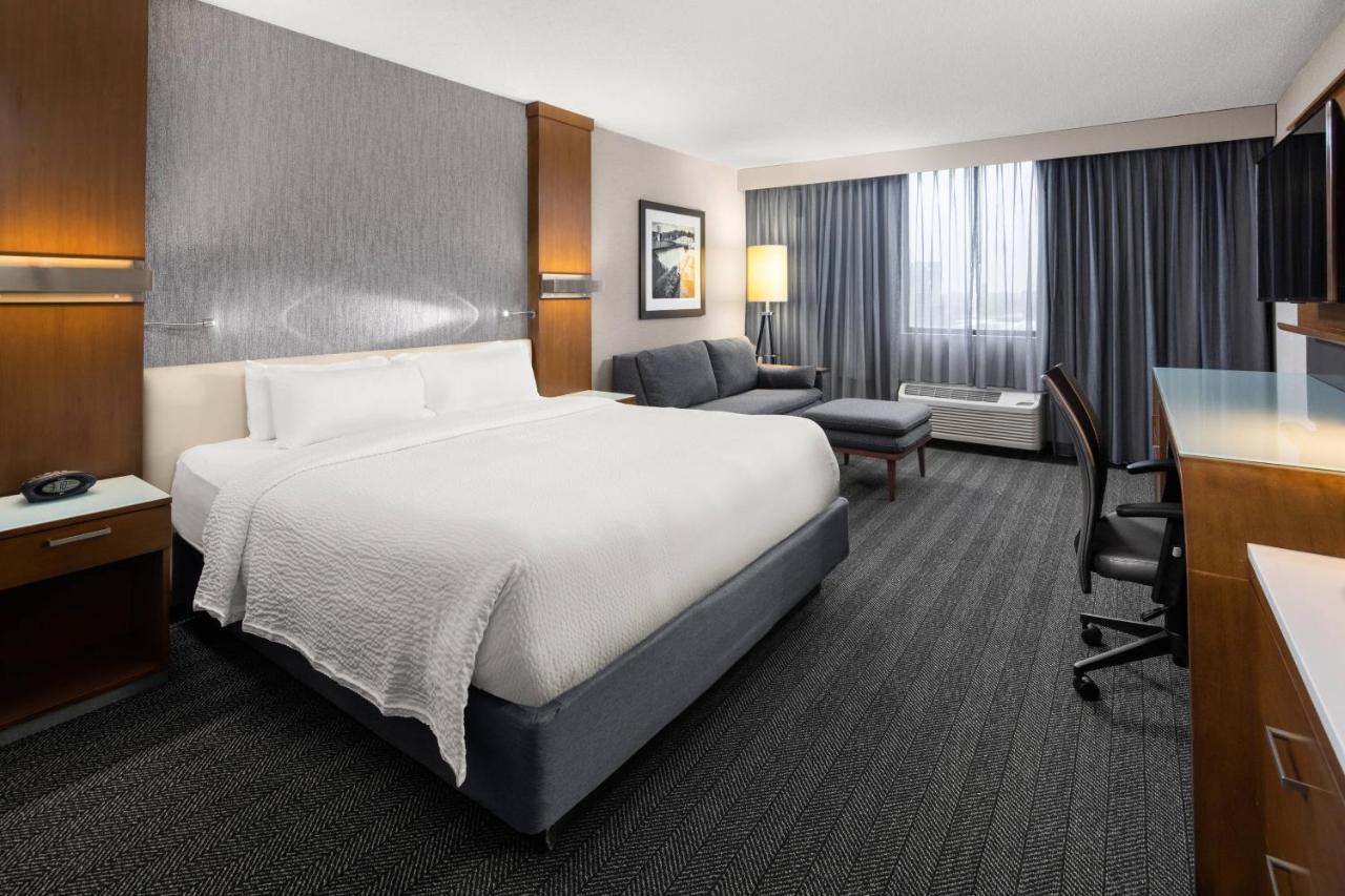 Courtyard By Marriott Minneapolis Downtown Exterior foto
