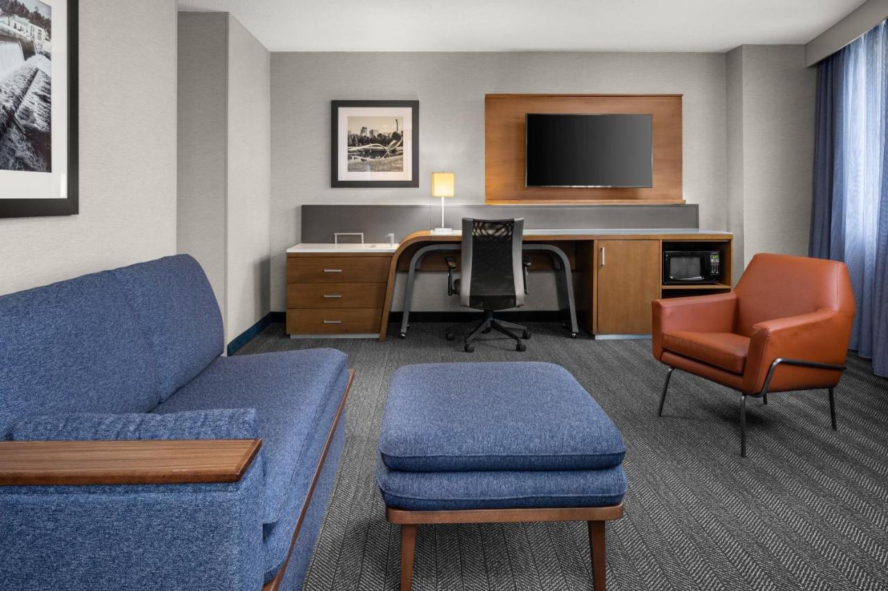 Courtyard By Marriott Minneapolis Downtown Exterior foto
