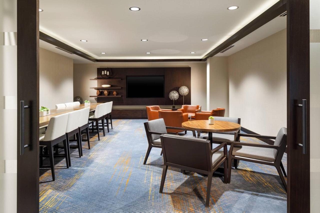Courtyard By Marriott Minneapolis Downtown Exterior foto
