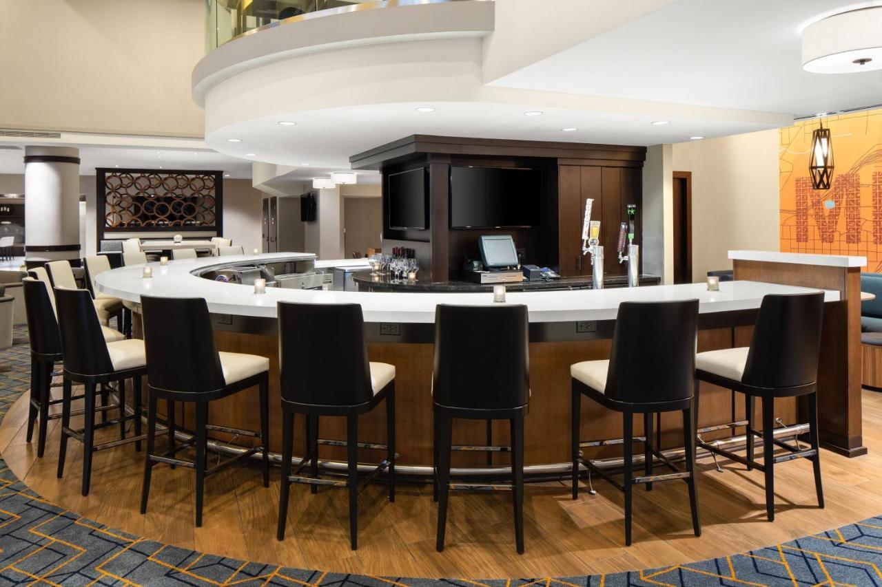 Courtyard By Marriott Minneapolis Downtown Exterior foto