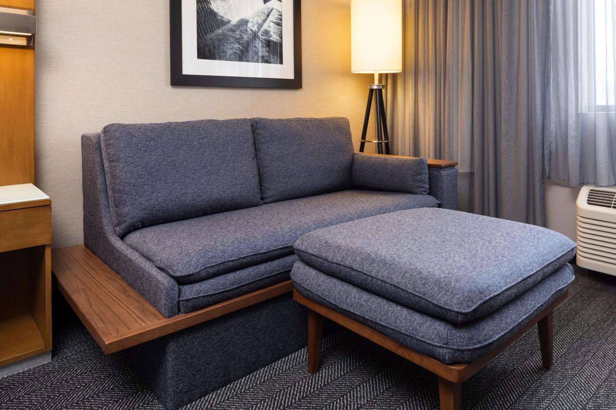 Courtyard By Marriott Minneapolis Downtown Exterior foto