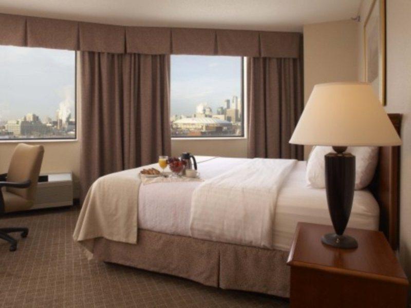 Courtyard By Marriott Minneapolis Downtown Exterior foto